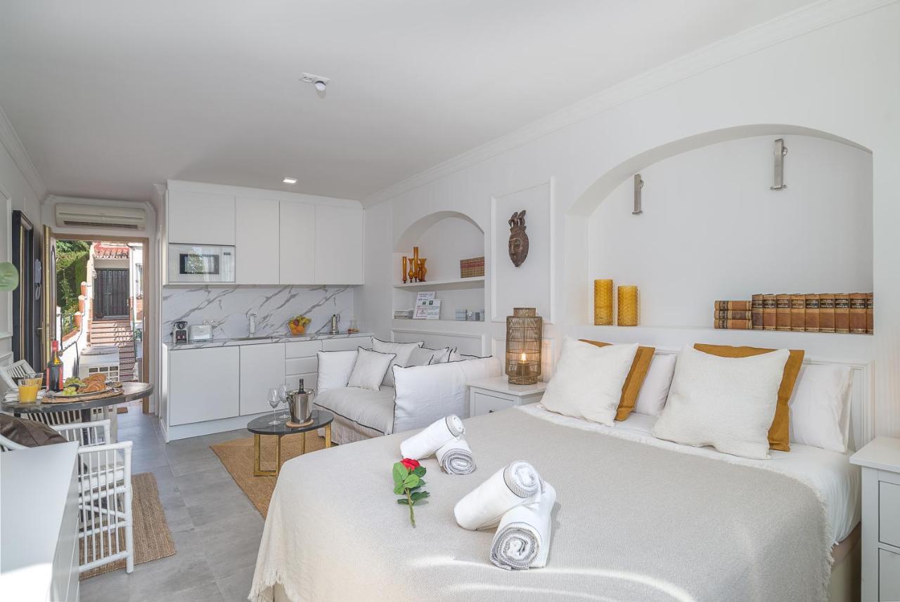 Bianca Chic Studio - Carihuela Beach At 300M Torremolinos Dış mekan fotoğraf