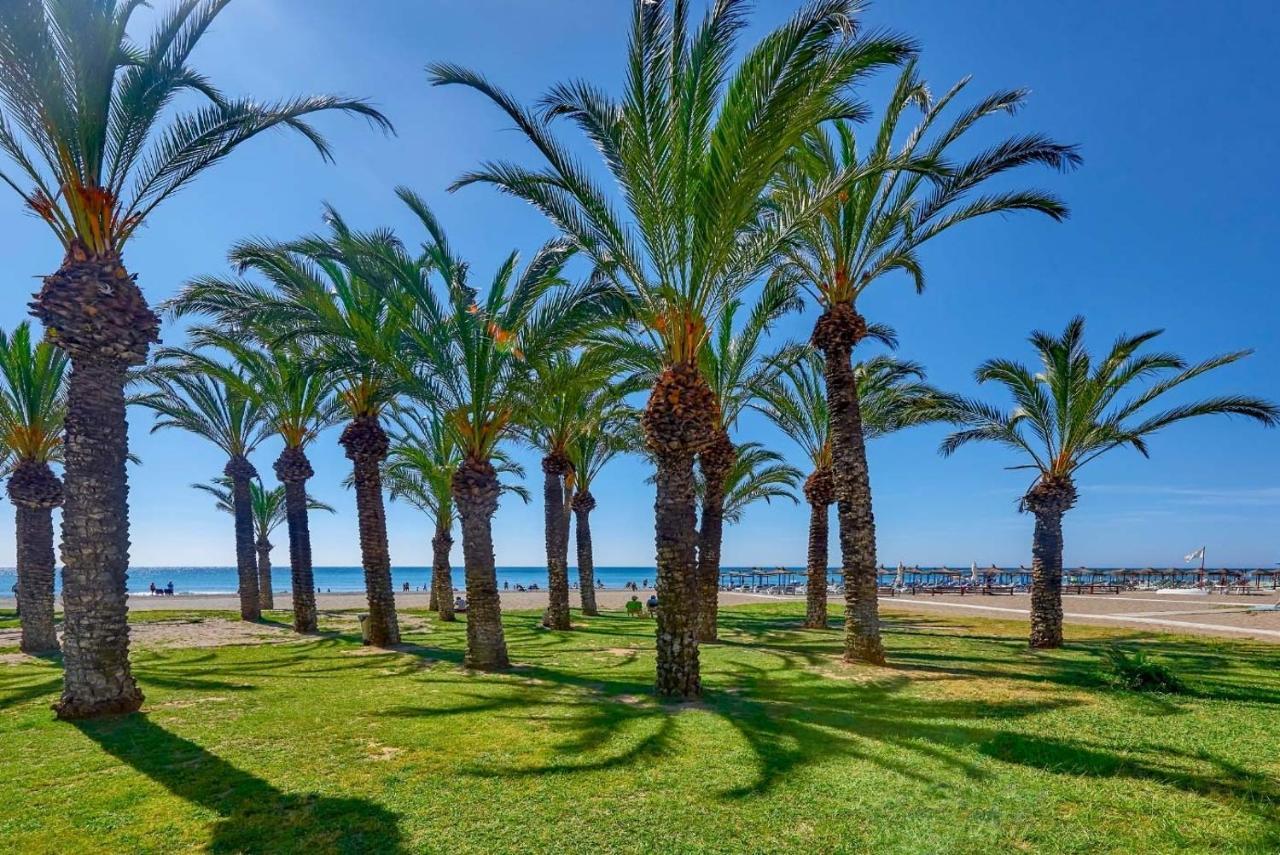 Bianca Chic Studio - Carihuela Beach At 300M Torremolinos Dış mekan fotoğraf